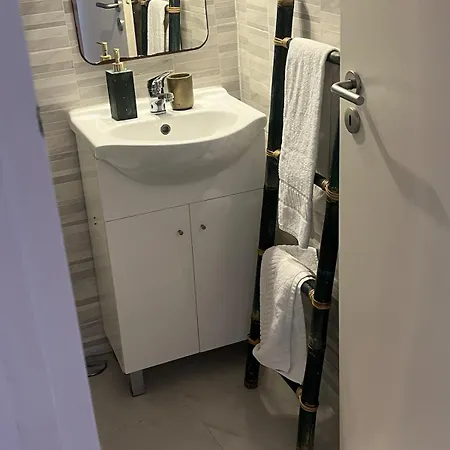 One-bedroom Overlooking Castelo De São Jorge *