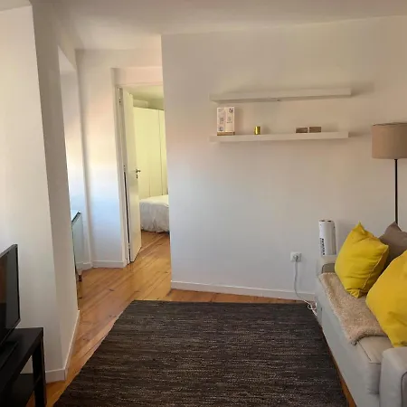 One-bedroom Overlooking Castelo De São Jorge * Lissabon